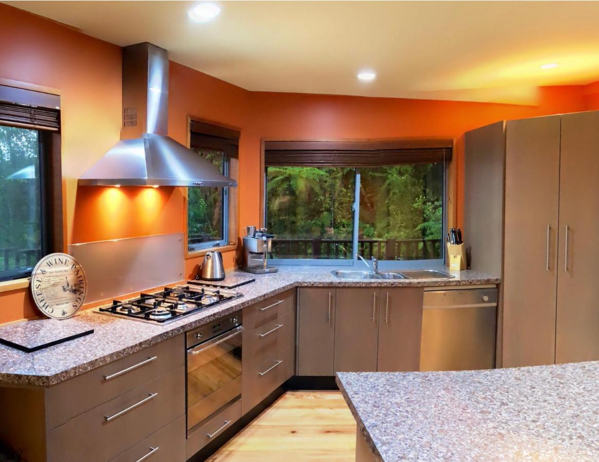 The Ferns Hideaway Villa Franz Josef Buitenkant foto
